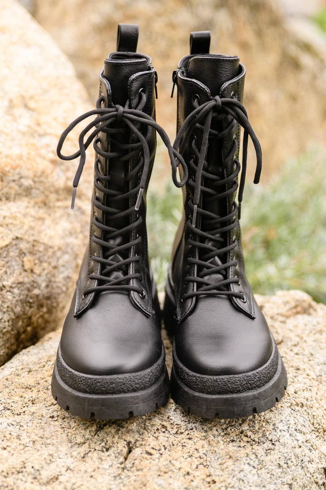 Fresh Feels Combat Boots In Black